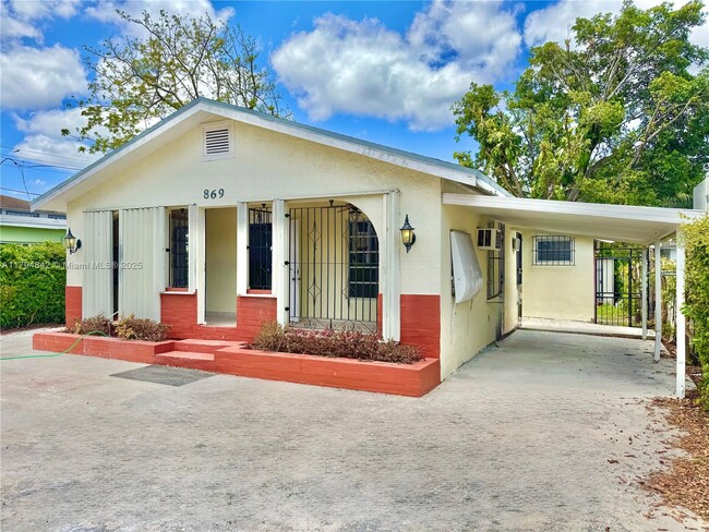 property at 869 SW 4th St