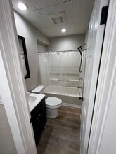 118 Riddle St, Unit #1F in Manchester, NH - Building Photo - Building Photo