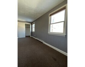 88 Sylvia St-Unit -1 in Arlington, MA - Building Photo - Building Photo