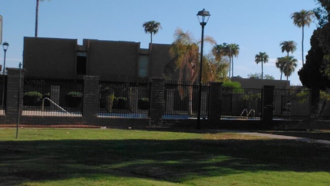 property at 1445 N 53rd Dr