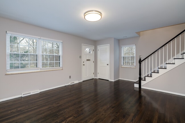 235 W Washington Ave in Kirkwood, MO - Building Photo - Building Photo