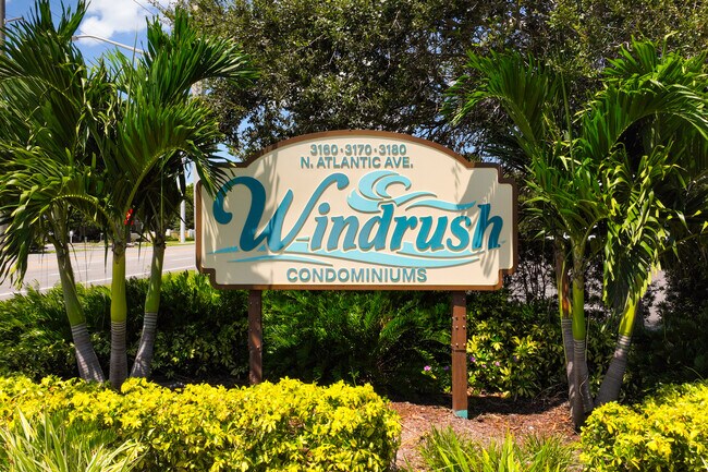 3160 N Atlantic Ave in Cocoa Beach, FL - Building Photo - Building Photo