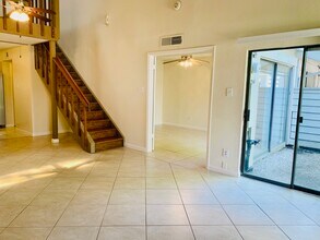 3103 Windchase Blvd in Houston, TX - Building Photo - Building Photo