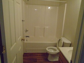 21083 Harbor Ln in St. Robert, MO - Building Photo - Building Photo