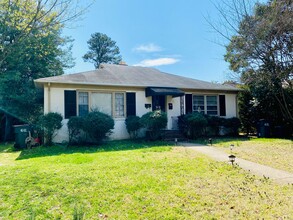 4913 Monument Ave in Richmond, VA - Building Photo - Building Photo
