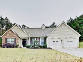 7740 Country Pass in Fairburn, GA - Building Photo