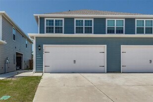 206 Marsh Ln in Princeton, TX - Building Photo