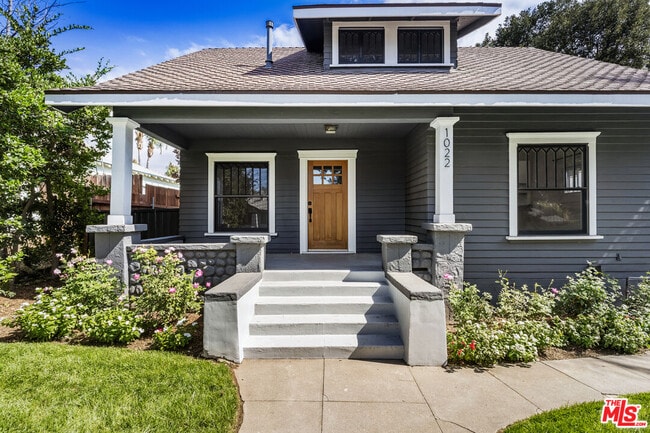 1022 N Marengo Ave in Pasadena, CA - Building Photo - Building Photo