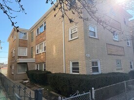 3515 N Central Ave in Chicago, IL - Building Photo