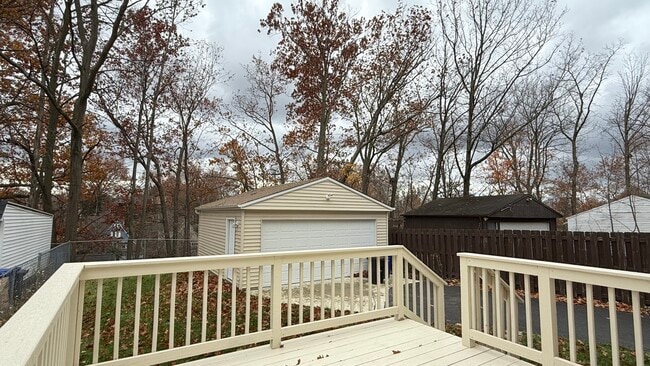 3582 Northcliffe Rd in University Heights, OH - Foto de edificio - Building Photo