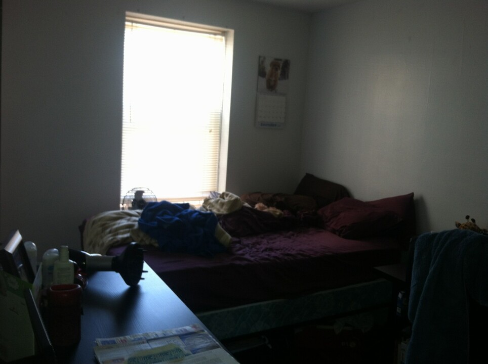 77 Bradeen St, Unit 6 in Boston, MA - Building Photo