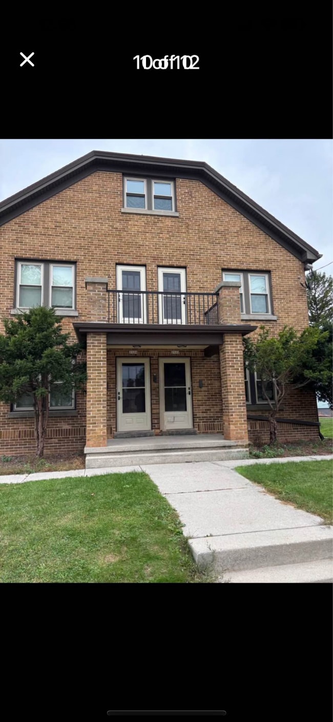 2520 Calumet Dr in Sheboygan, WI - Foto de edificio - Building Photo