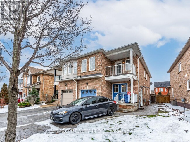 124 Casabel Dr in Vaughan, ON - Building Photo - Building Photo