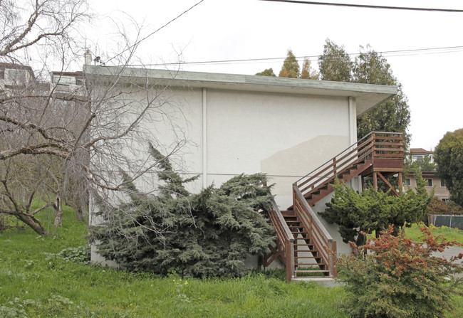 21326 Oak St in Castro Valley, CA - Building Photo - Building Photo