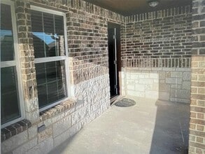 1006 Eva Dr in Greenville, TX - Building Photo - Building Photo
