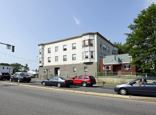 505 Washington Ave in Portland, ME - Foto de edificio - Building Photo