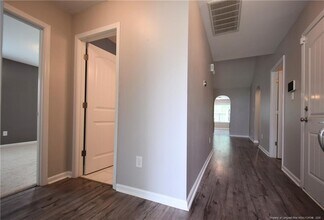 431 New Castle Ln in Spring Lake, NC - Foto de edificio - Building Photo