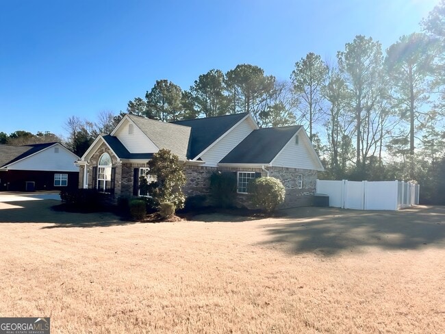 220 Brookstone Dr SW in Calhoun, GA - Building Photo - Building Photo