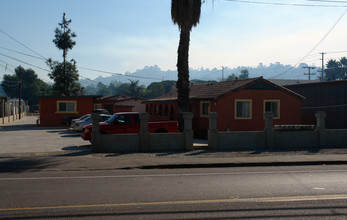 Bancroft Gardens in Spring Valley, CA - Building Photo - Building Photo