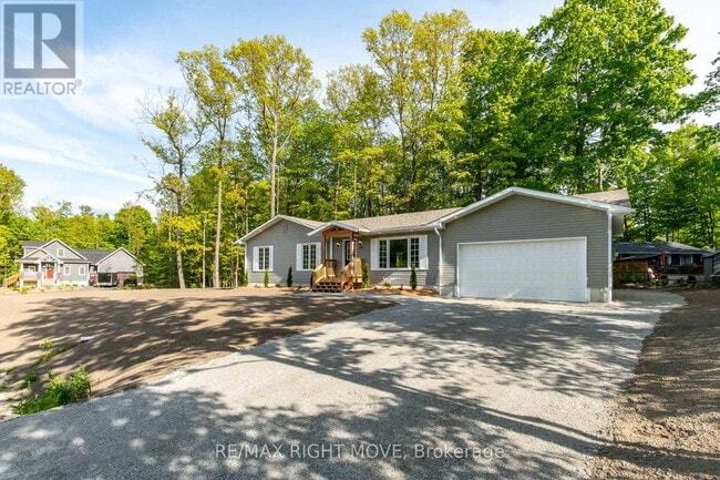 1 Ojibway Ct in Tiny, ON - Building Photo - Building Photo