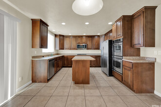 2051 W 400 S in Lehi, UT - Building Photo - Building Photo