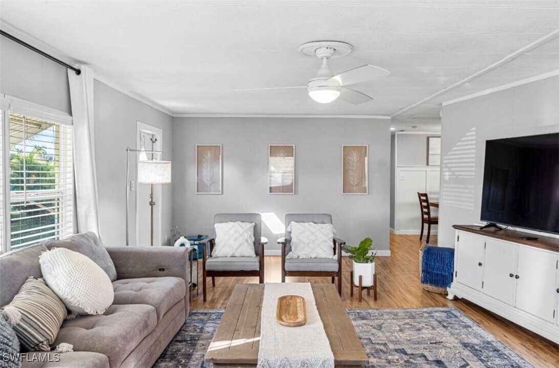 407 Cape Florida Way in Naples, FL - Building Photo