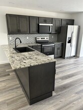 423 W 3rd St in Waterford, PA - Building Photo - Building Photo