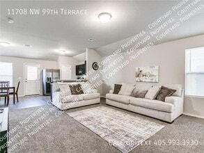 11708 NW 99th Ter in Yukon, OK - Building Photo - Building Photo