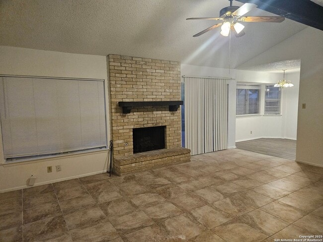 4679 Misty Run Dr in San Antonio, TX - Building Photo - Building Photo