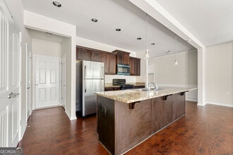 2411 Oakleaf Cir in Lithonia, GA - Building Photo - Building Photo