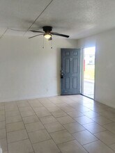 302 Spg Gdn Ave S in DeLand, FL - Building Photo - Building Photo