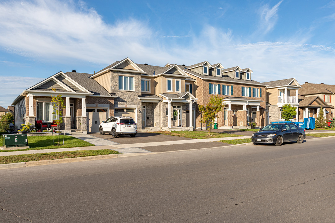 Trailwest in Ottawa, ON - Building Photo