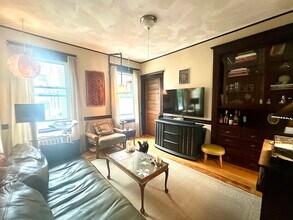 66 Fairbanks St, Unit 3 in Boston, MA - Building Photo - Building Photo