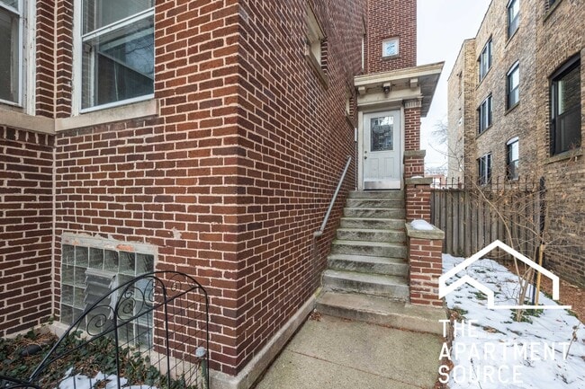 1432 W Jonquil Ter in Chicago, IL - Building Photo - Building Photo
