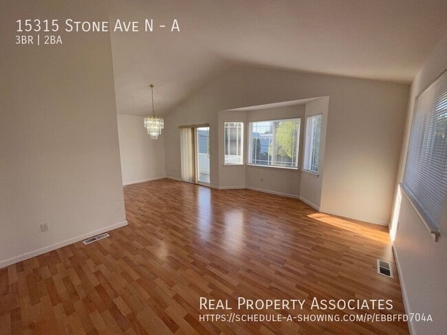 15315 Stone Ave N in Shoreline, WA - Building Photo - Building Photo
