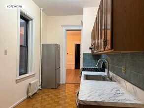 312 W 98th St in New York, NY - Building Photo - Building Photo