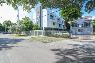 2947 Coconut Ave in Miami, FL - Building Photo
