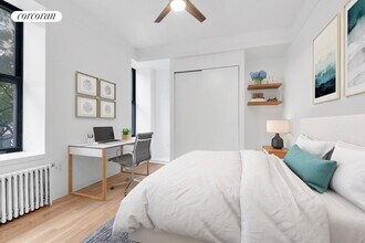 300 W 17th St in New York, NY - Building Photo - Building Photo