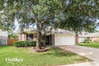 19442 Elmtree Estates Dr, Unit 701 in Katy, TX - Foto de edificio - Building Photo