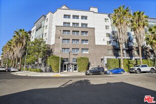 629 Traction Ave in Los Angeles, CA - Building Photo
