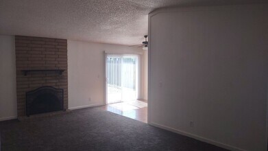 4111 Ozro Ct in Sacramento, CA - Building Photo - Building Photo