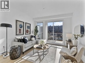 3055 Murray St in Port Moody, BC - Building Photo - Building Photo