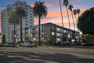 123 California Ave in Santa Monica, CA - Building Photo - Building Photo