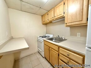 1144 Commonwealth Ave, Unit 0A in Boston, MA - Building Photo - Building Photo
