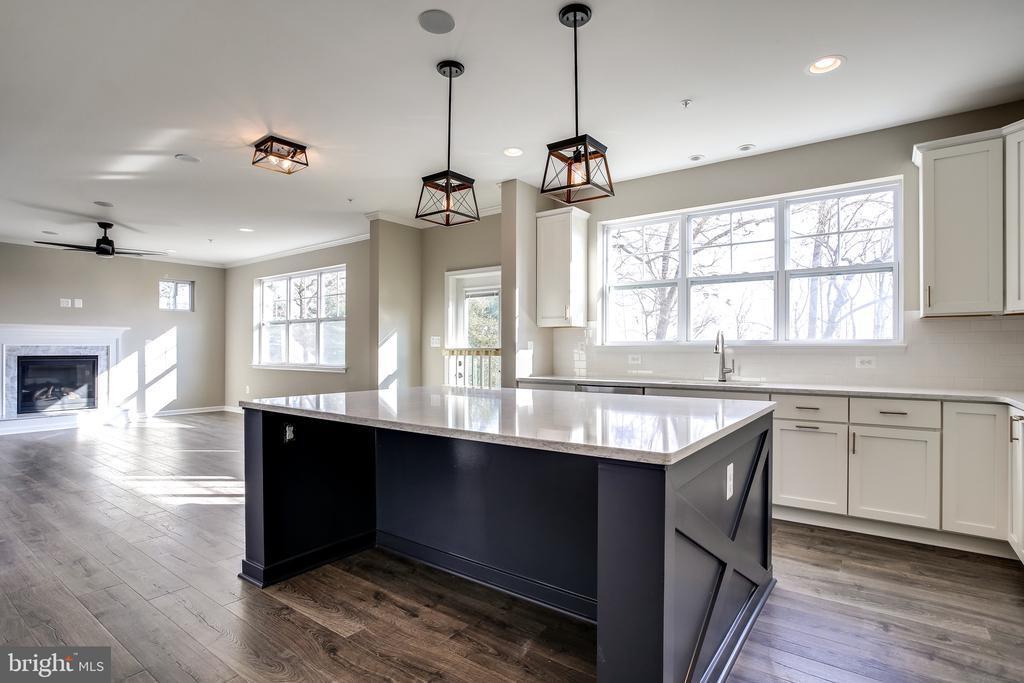 6215 2nd Ave in Elkridge, MD - Building Photo