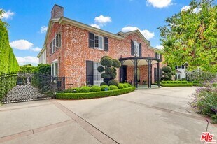 516 S Rimpau Blvd in Los Angeles, CA - Building Photo