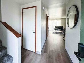 329 Bessie St in Medford, OR - Building Photo - Building Photo