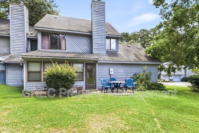 property at 2173 Spoleto Ln E