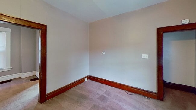 324 E 20th Ave in Columbus, OH - Foto de edificio - Building Photo