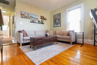 5 Greenley Pl, Unit 3 in Boston, MA - Building Photo - Building Photo